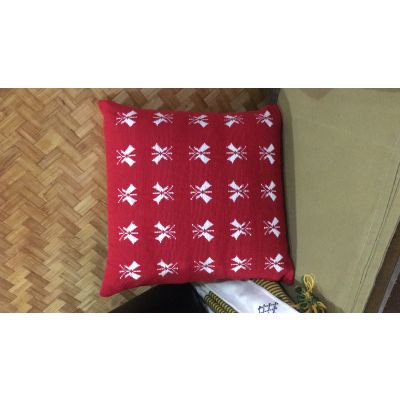 Cushion Cover White phengphelep on Red